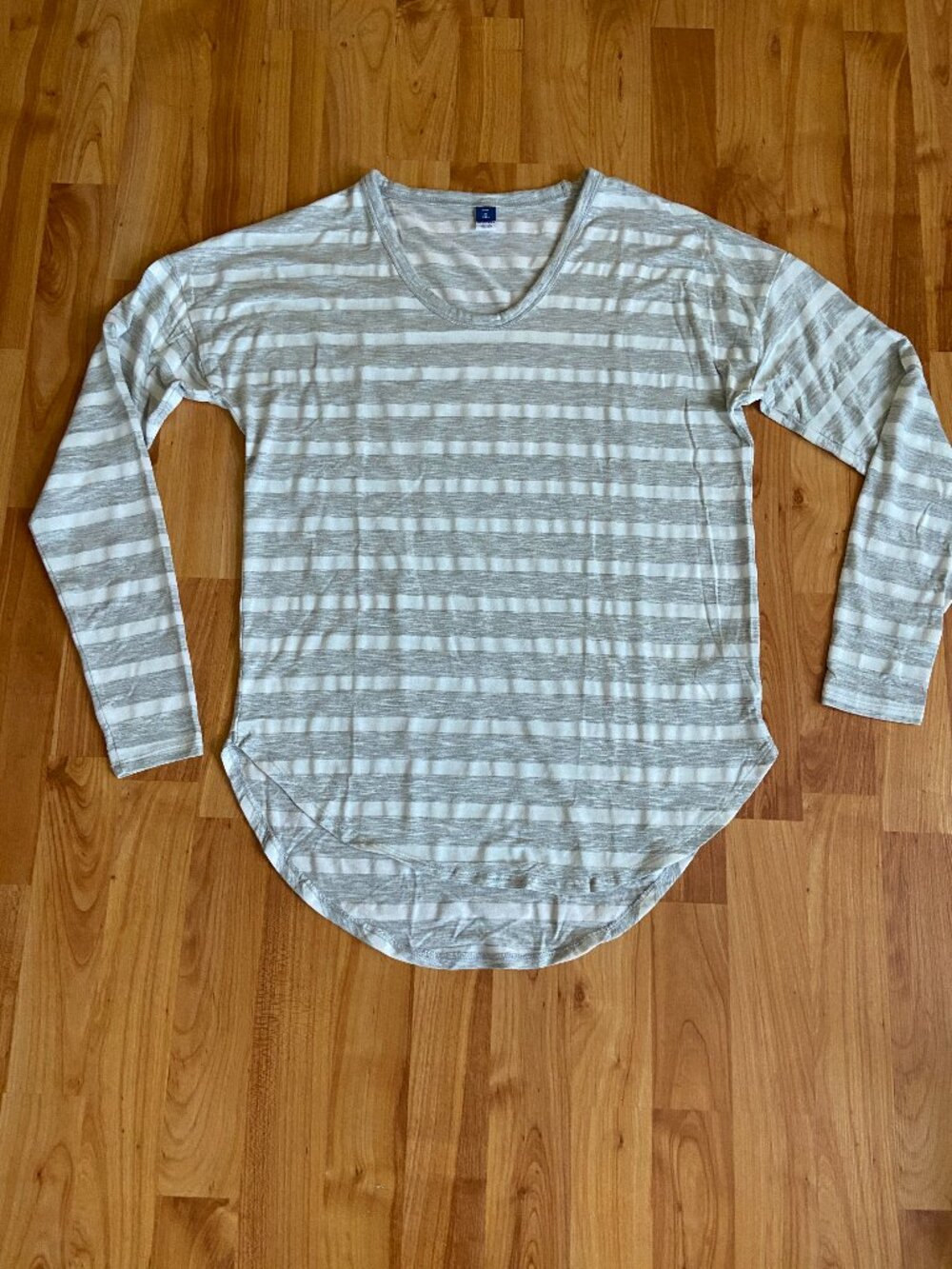 Old Navy Luxe long sleeve T-Shirt gray white stripe XS tall